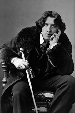 240px-Oscar_Wilde_portrait